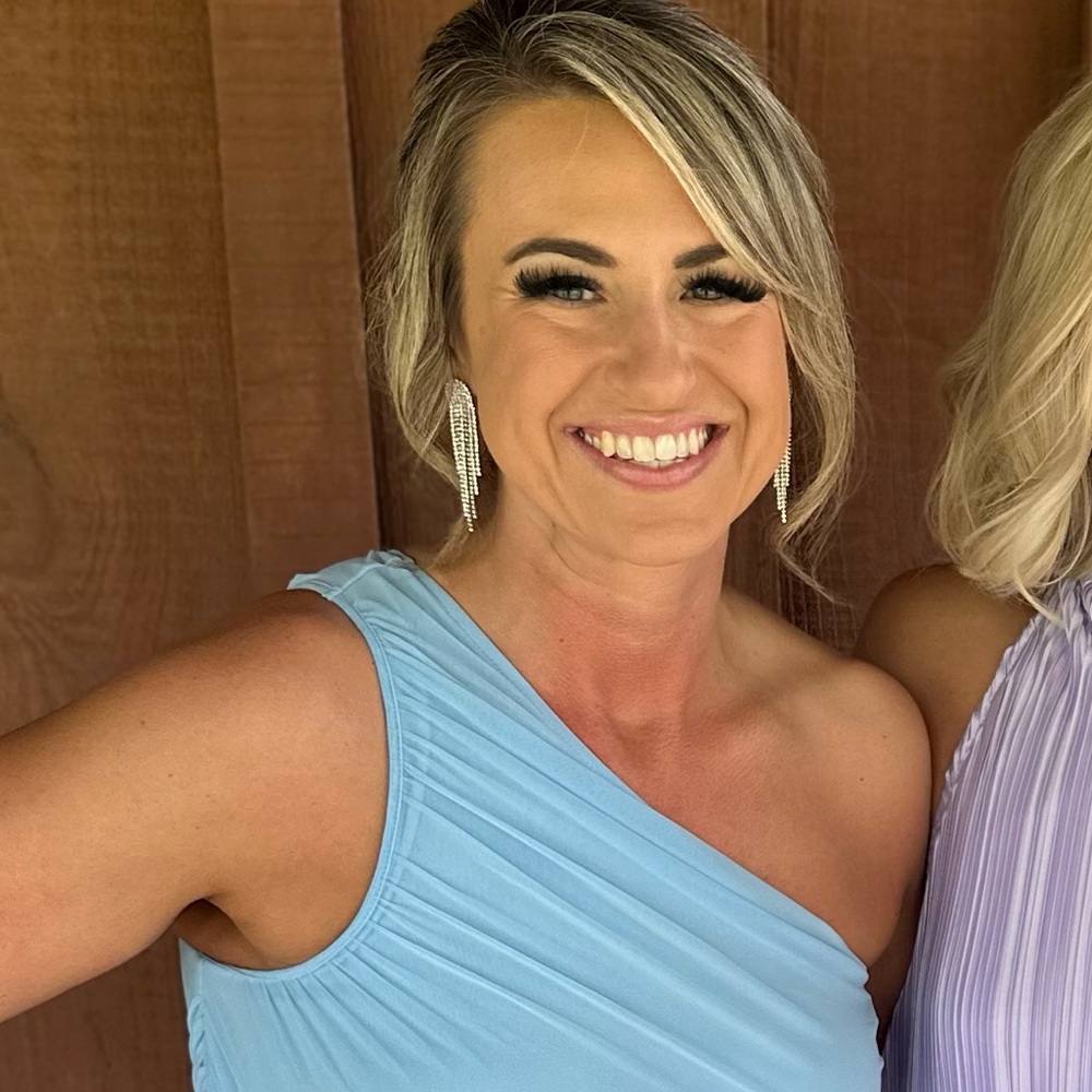 Meet your Posher, Jennifer